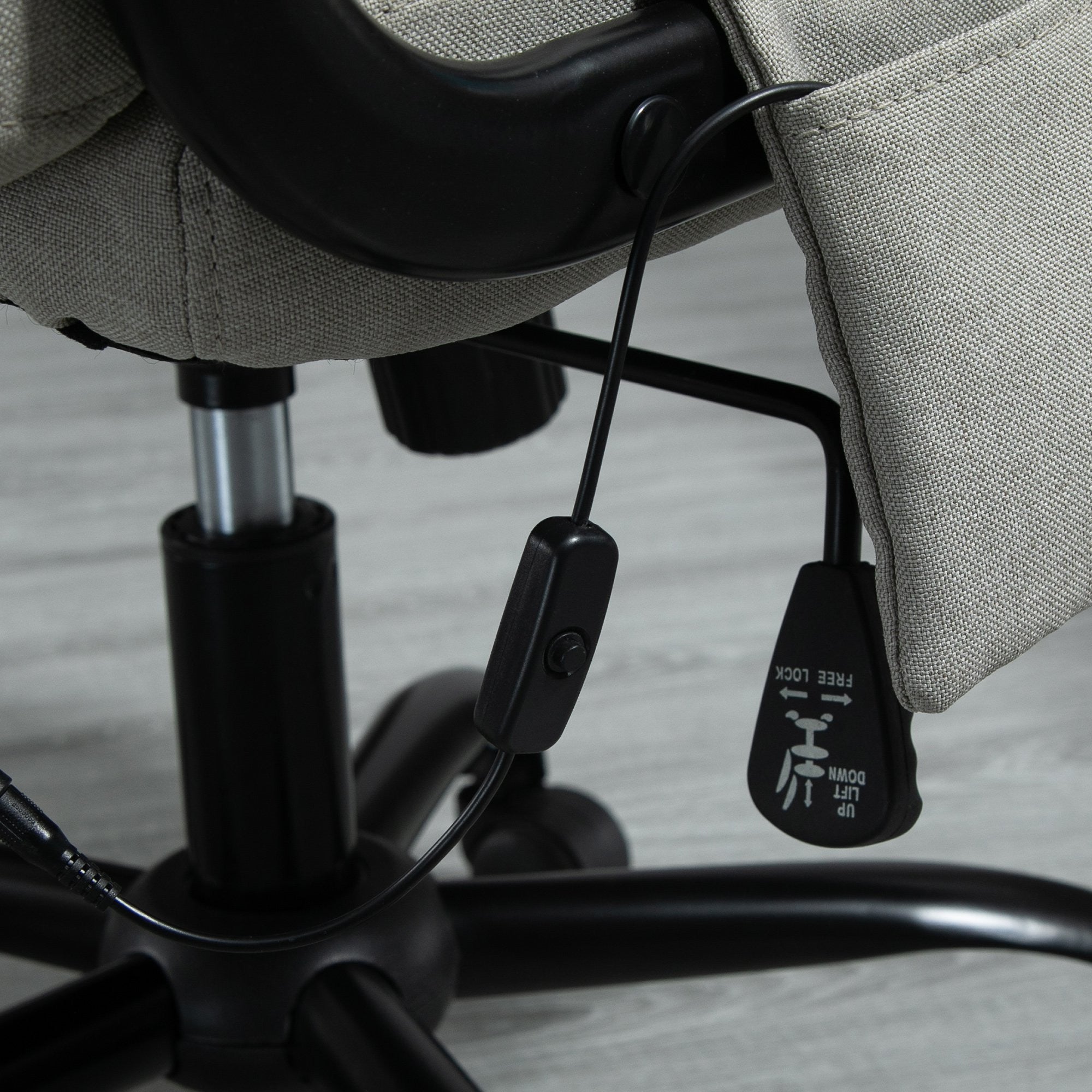 Hierova Toimistotuoli 63 cm x 70cm x 121 cm