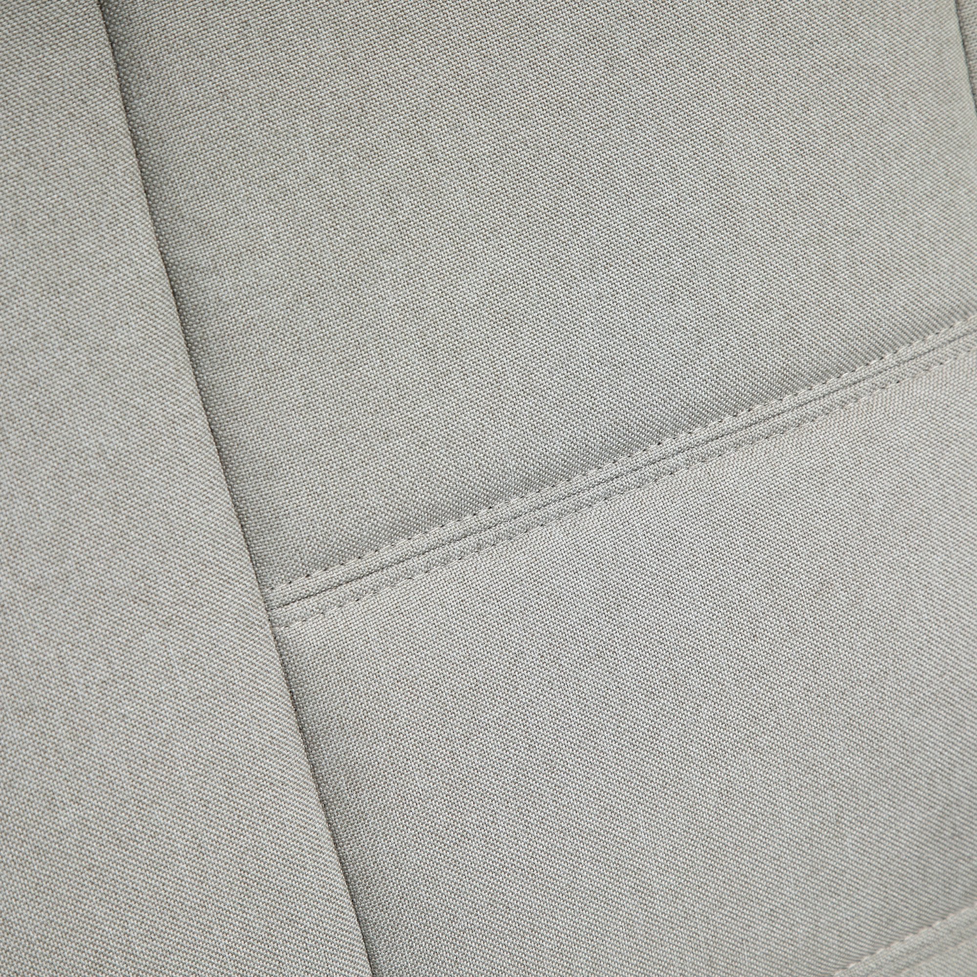 Hierova Toimistotuoli 63 cm x 70cm x 121 cm