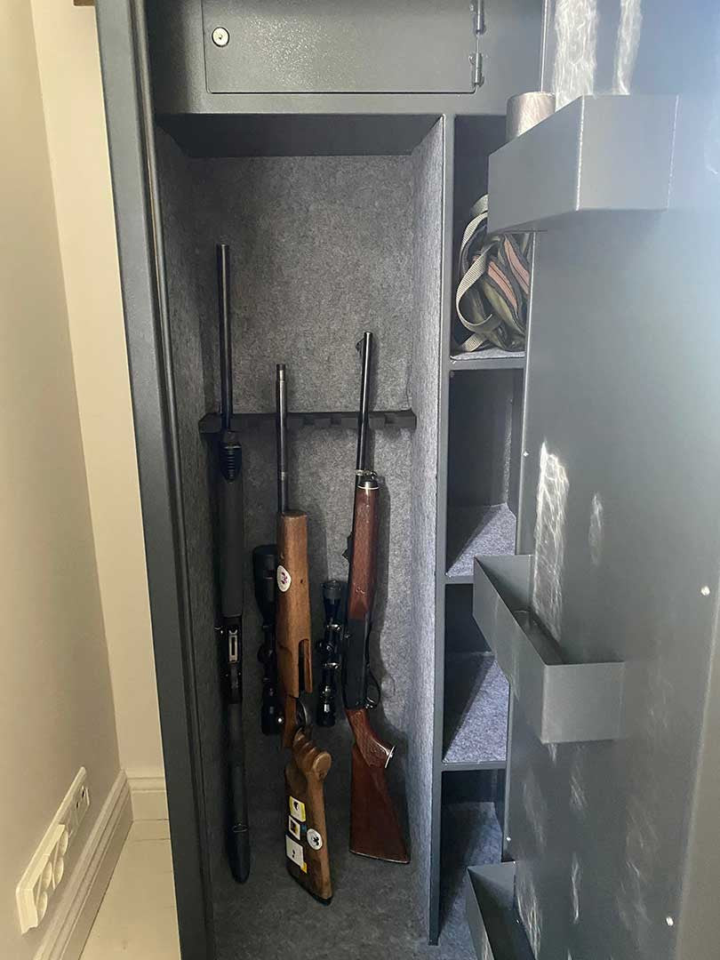 POHJOLAN URHEILUTARVIKE Asekaappi 7+3 Aseelle EN 14450, 159x60x50cm, Harmaa