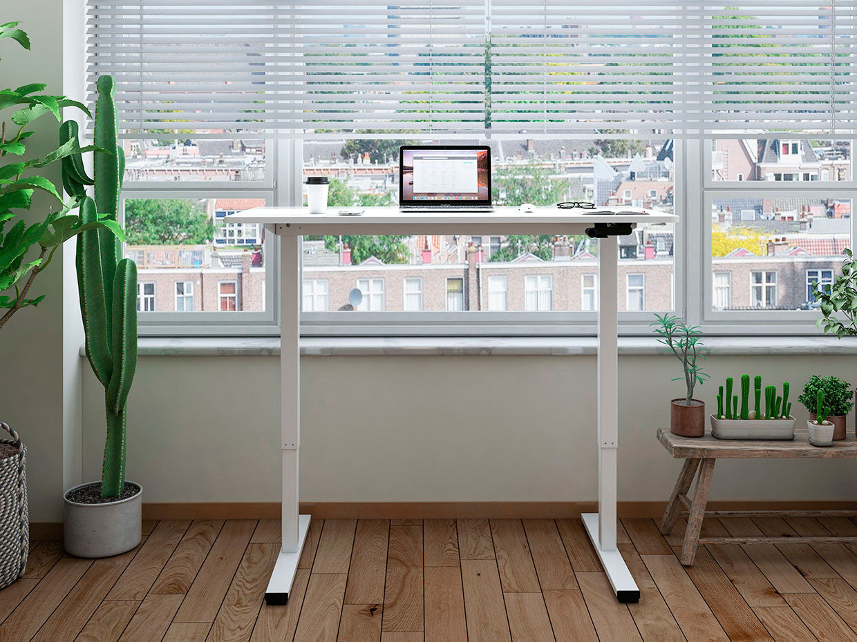 POHJOLA INDOOR Korkeussäädettävä Työpöytä 120 x 60 cm, Valkoinen
