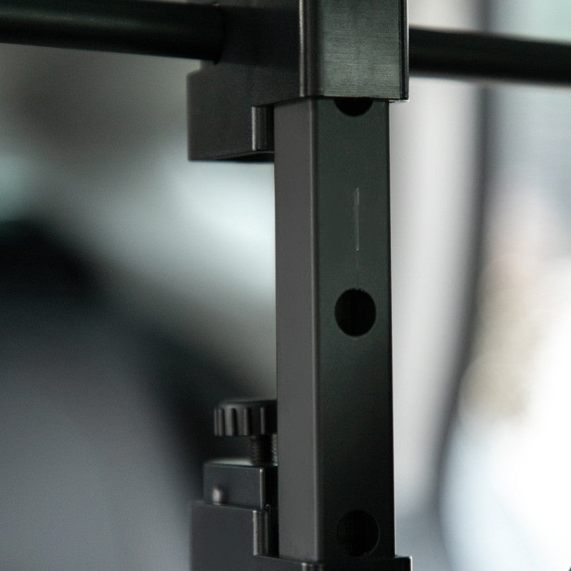 Tukeva Turva-aita / Koiraportti Tavaratilaan, 150 x 9 x 124 cm, Terästä