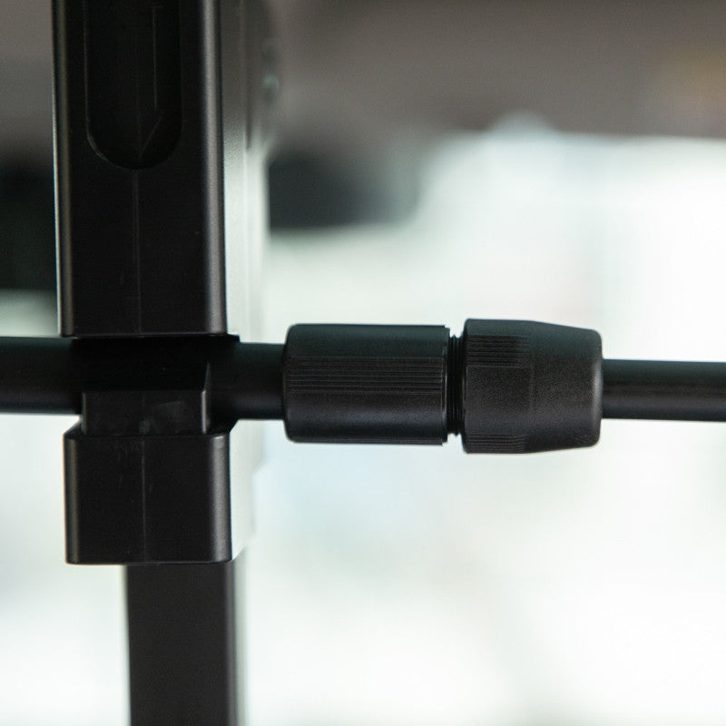 Tukeva Turva-aita / Koiraportti Tavaratilaan, 150 x 9 x 124 cm, Terästä