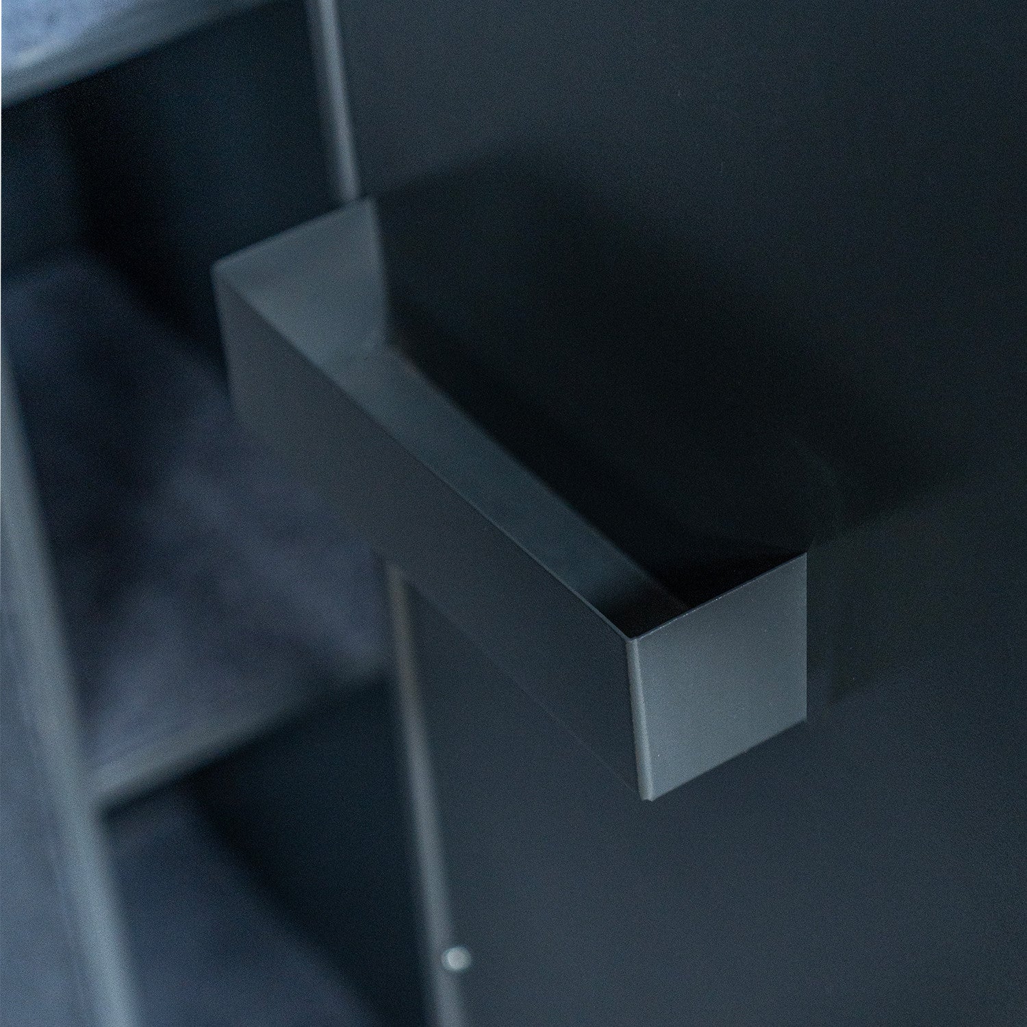 POHJOLAN URHEILUTARVIKE Asekaappi 7+3 Aseelle EN 14450, 159x60x50cm, Harmaa