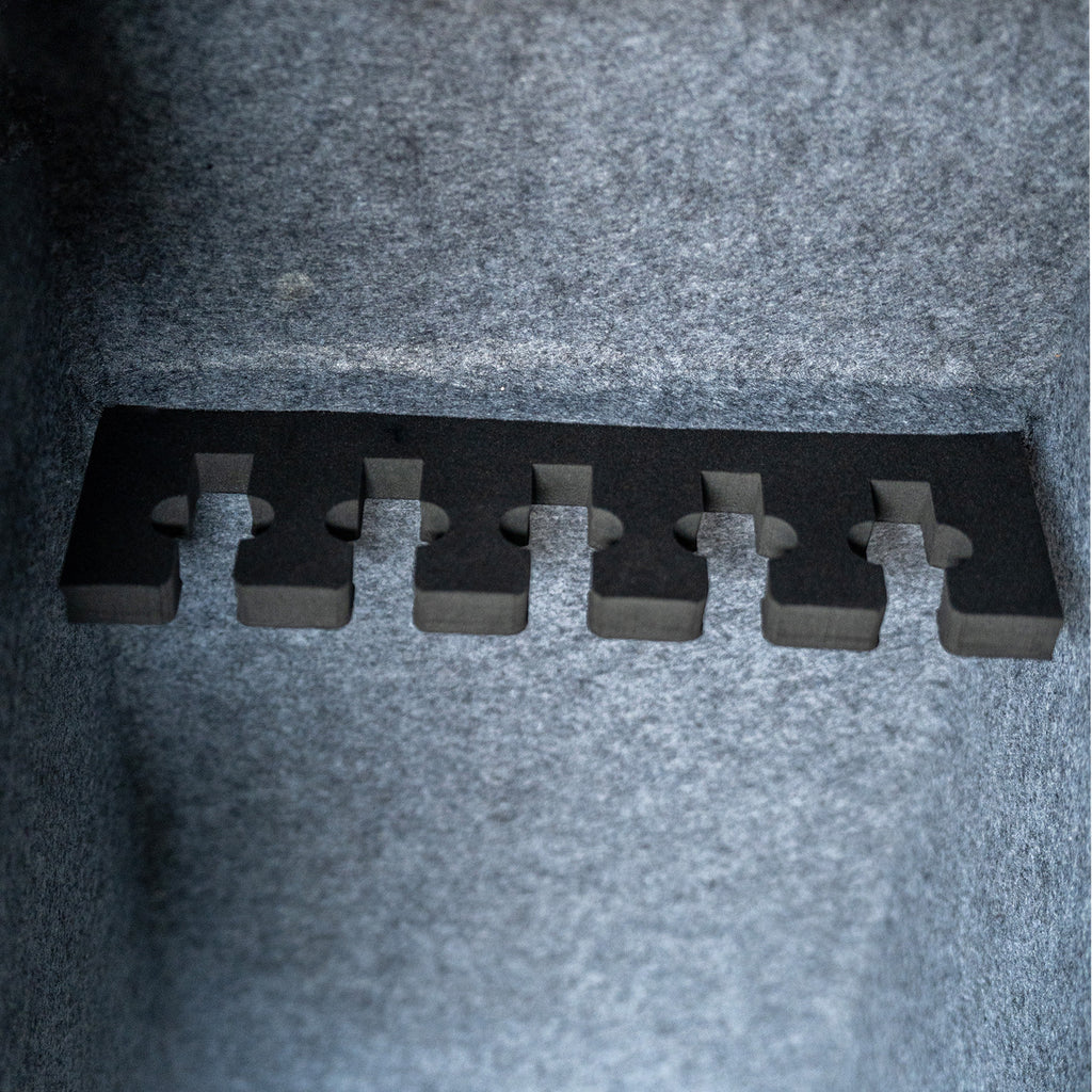 POHJOLAN URHEILUTARVIKE Asekaappi 5 Aseelle, hylly kiskoilla, EN 14450, 146x35x35cm, Musta