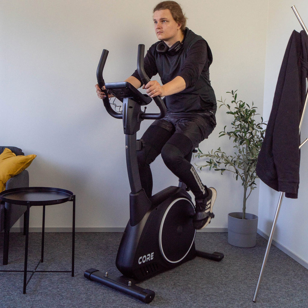 CORE KUNTOPYÖRÄ 900