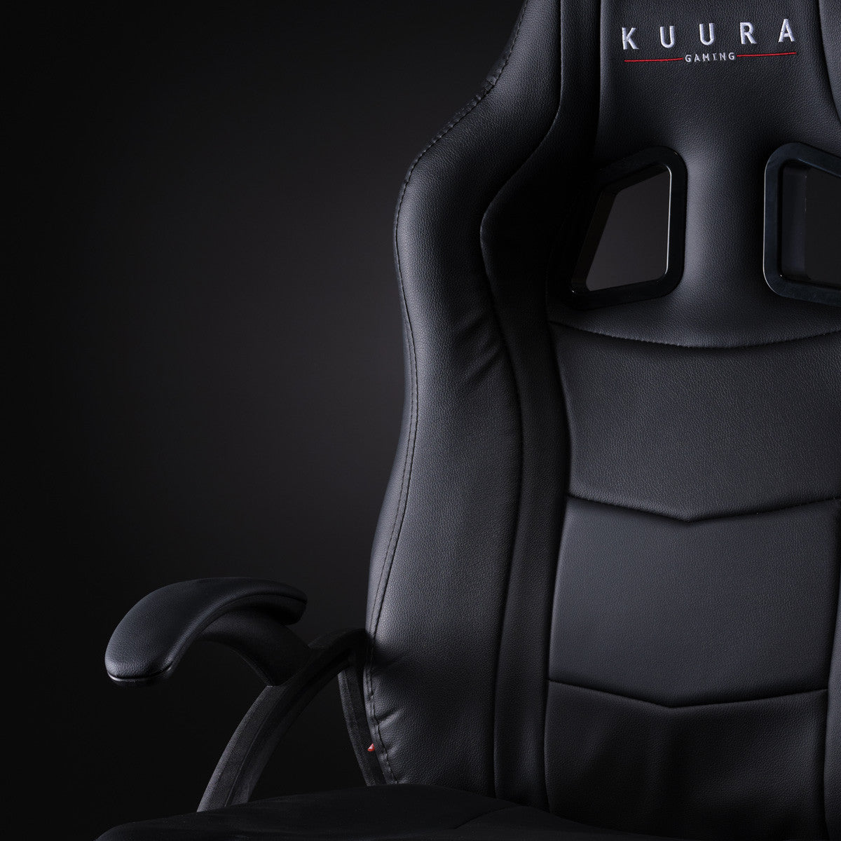 KUURA GAMING PELITUOLI GAMER MUSTA