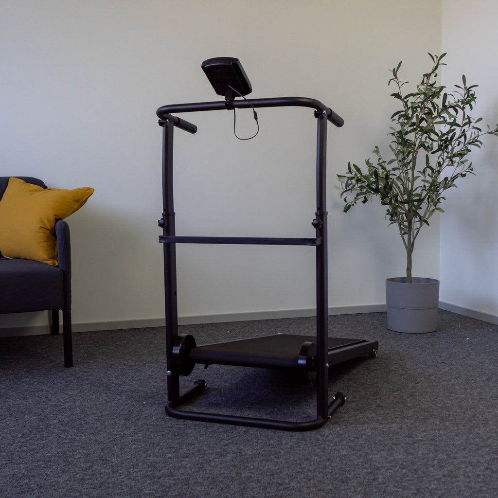 REACT KÄVELY/JUOKSUMATTO MUSTA