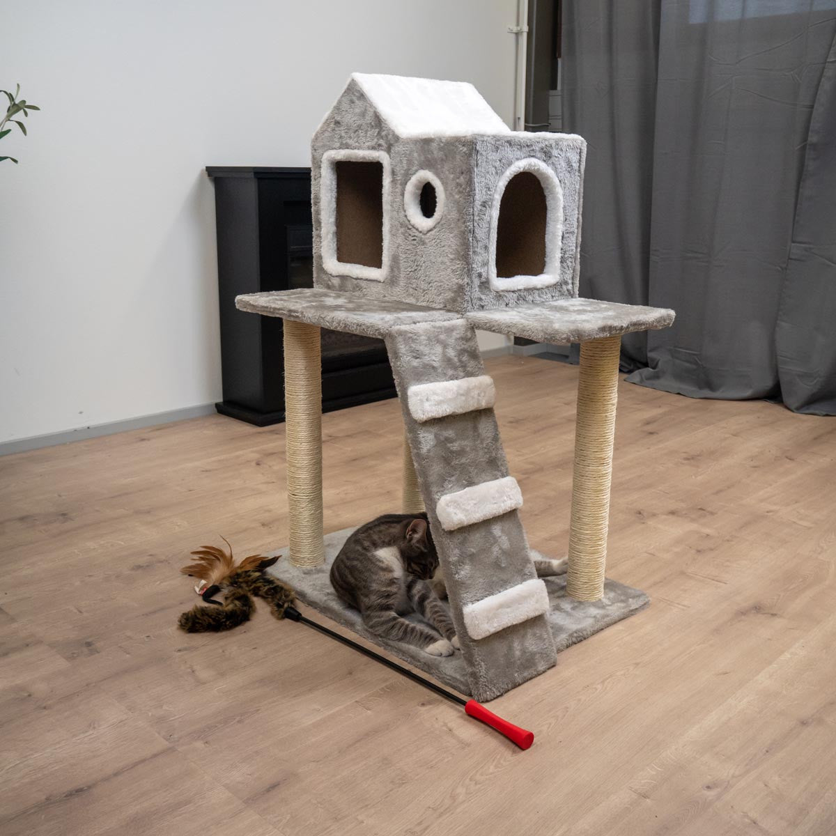 TR KISSAN KIIPEILYPUU CABIN. 90CM