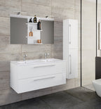 4-Osainen Pesuallas Budasi Peilillä Ja Korkealla Kaapilla, valkoinen