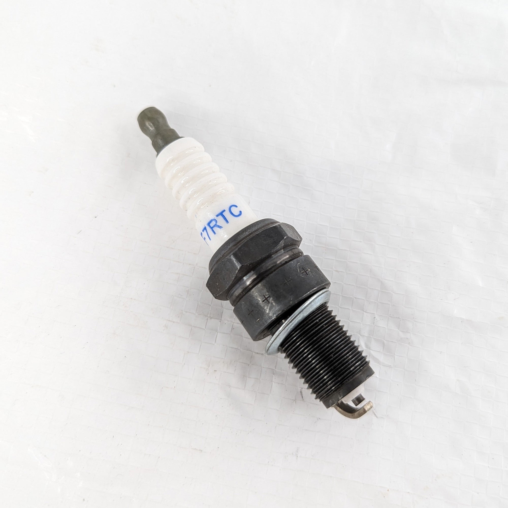 Lumilinko 6,5hv, sytytystulppa