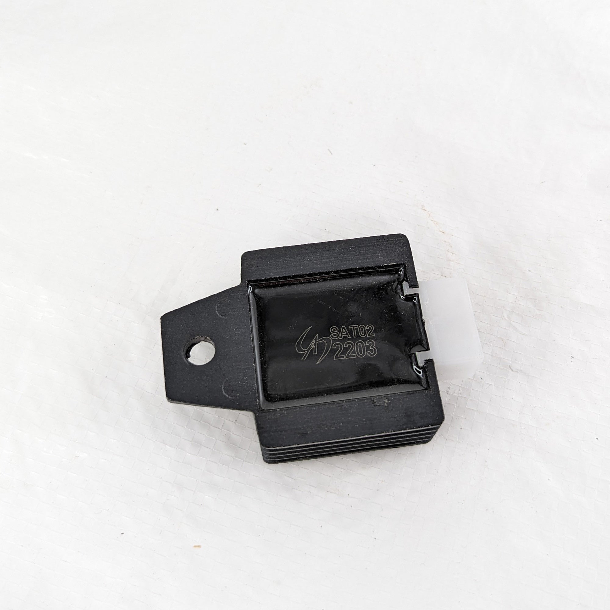 110CC QWATV Minimönkijän Jännitteensäädin