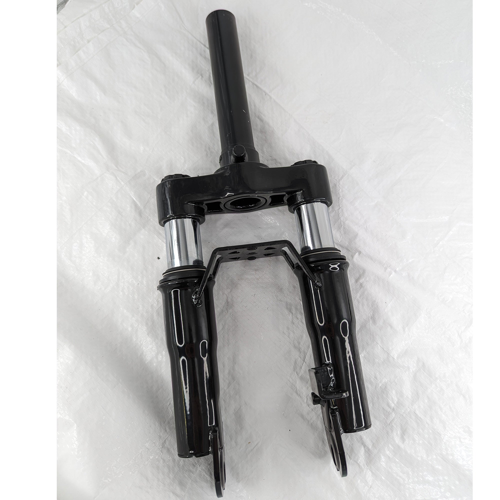 Sähköpotkulaudan etujousitus