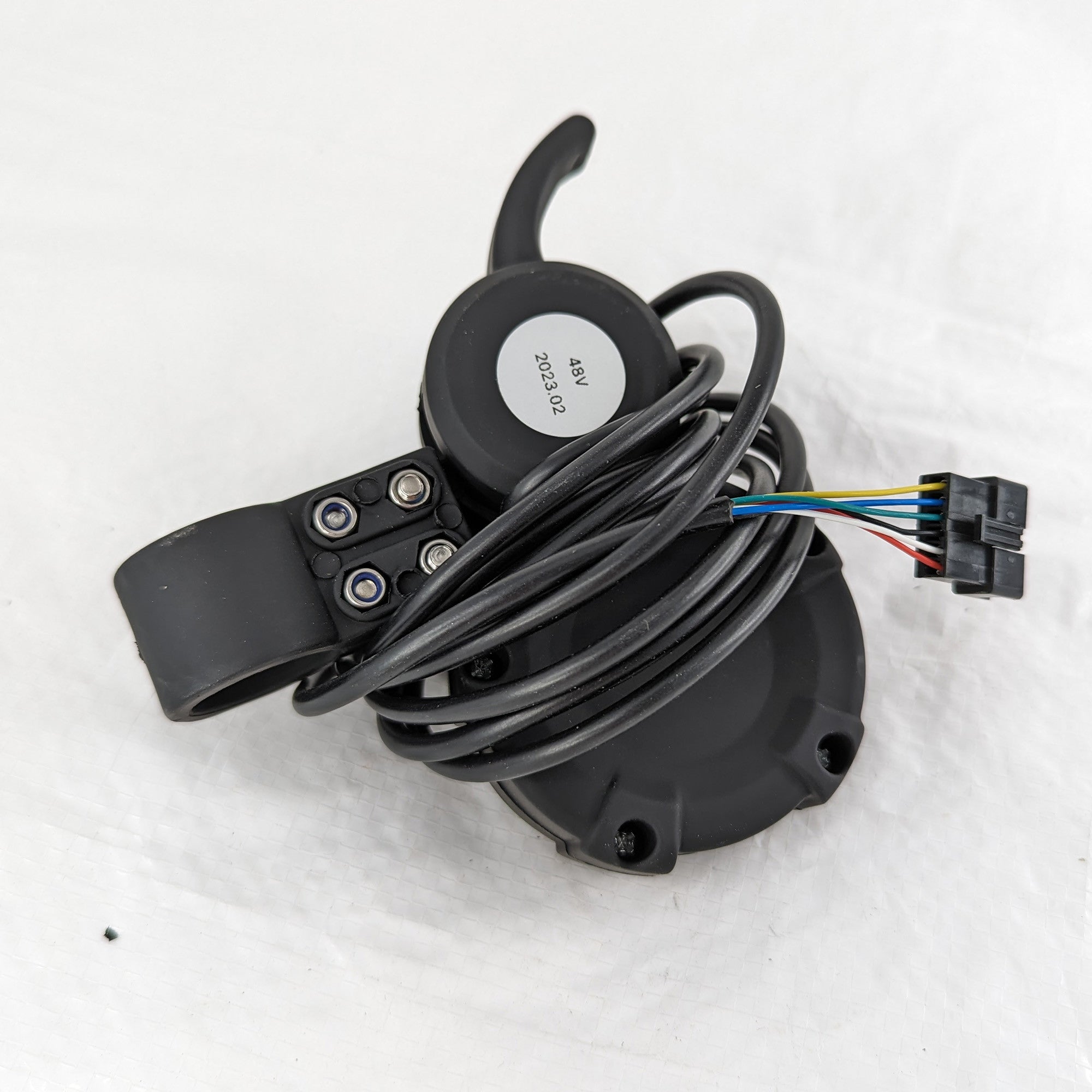 Sähköpotkulaudan näyttö