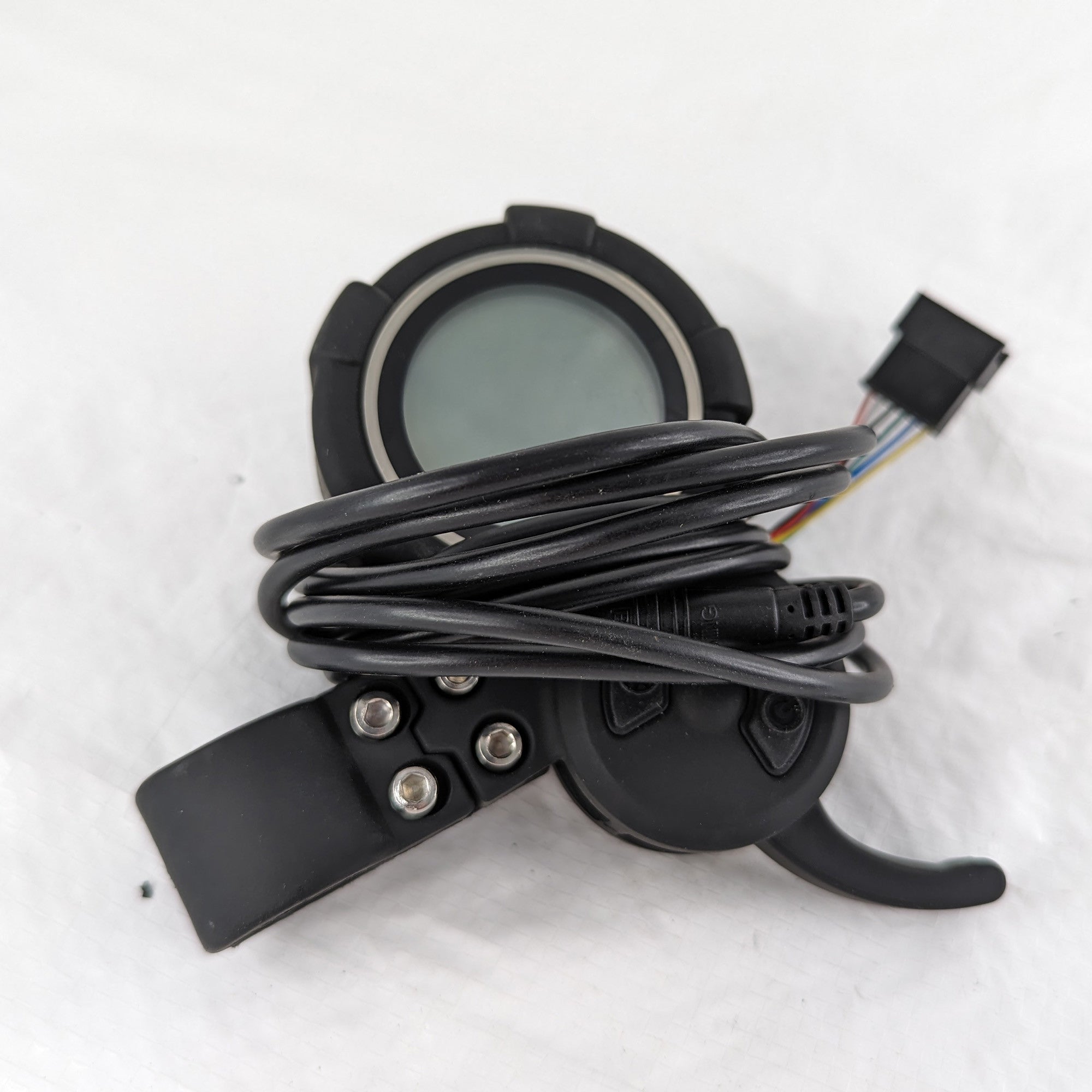 Sähköpotkulaudan näyttö