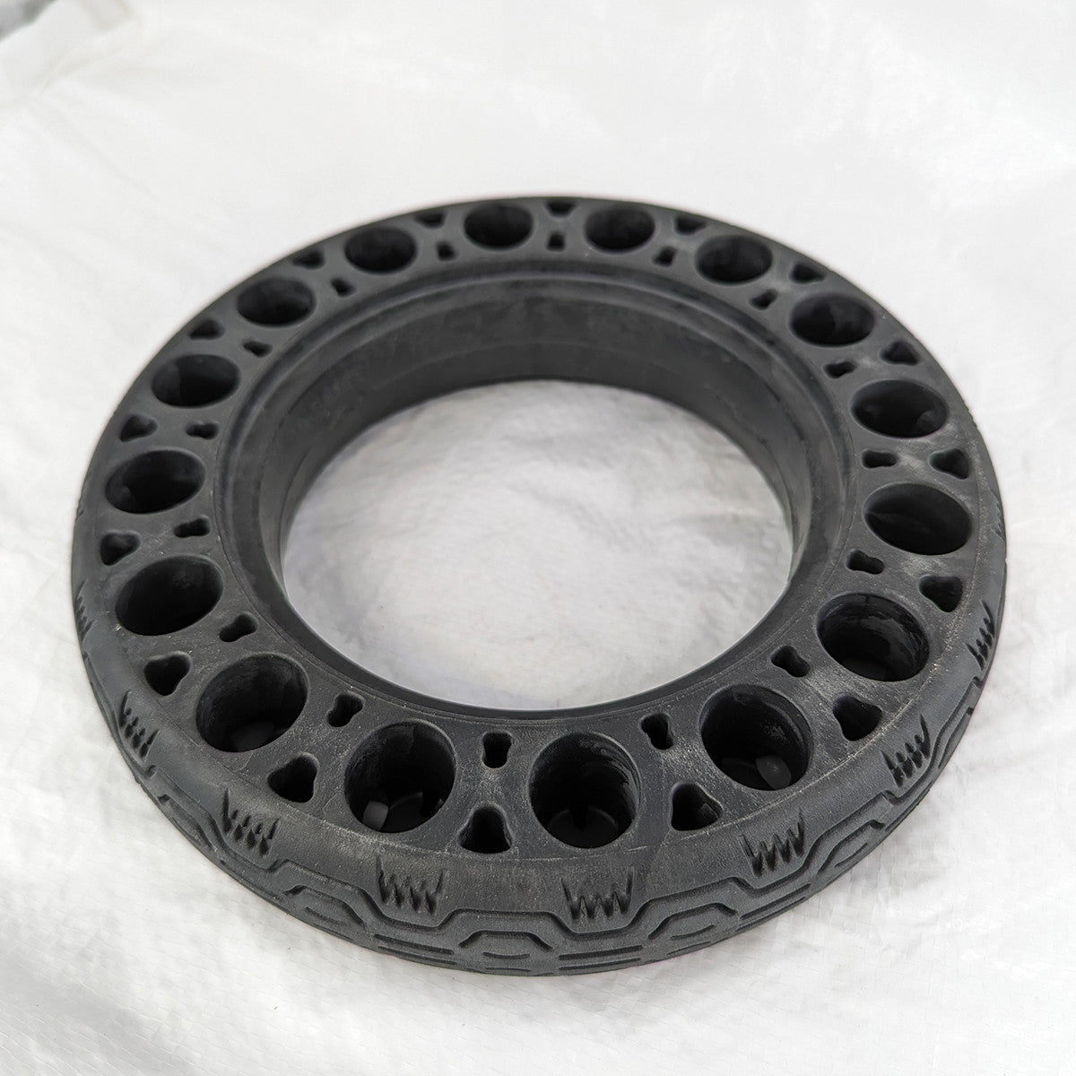 Sähköpotkulaudan honey comb rengas 10x2.125"