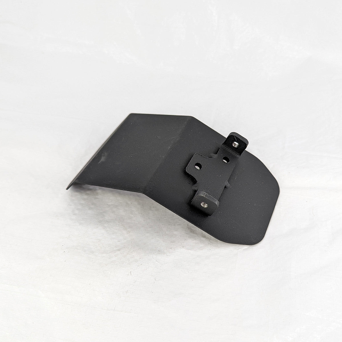 Sähköpotkulaudan etulokasuoja