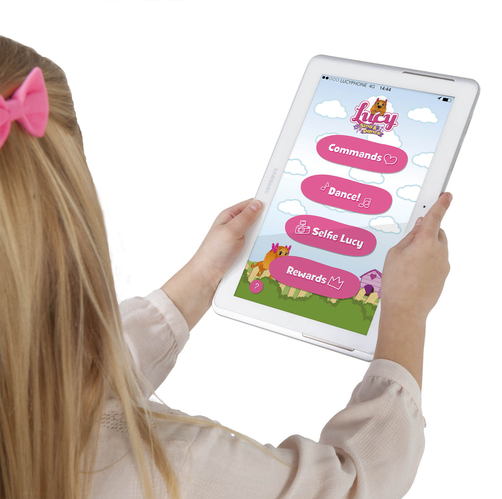 CLUB PETZ LUCY LAULAVA & TANSSIVA