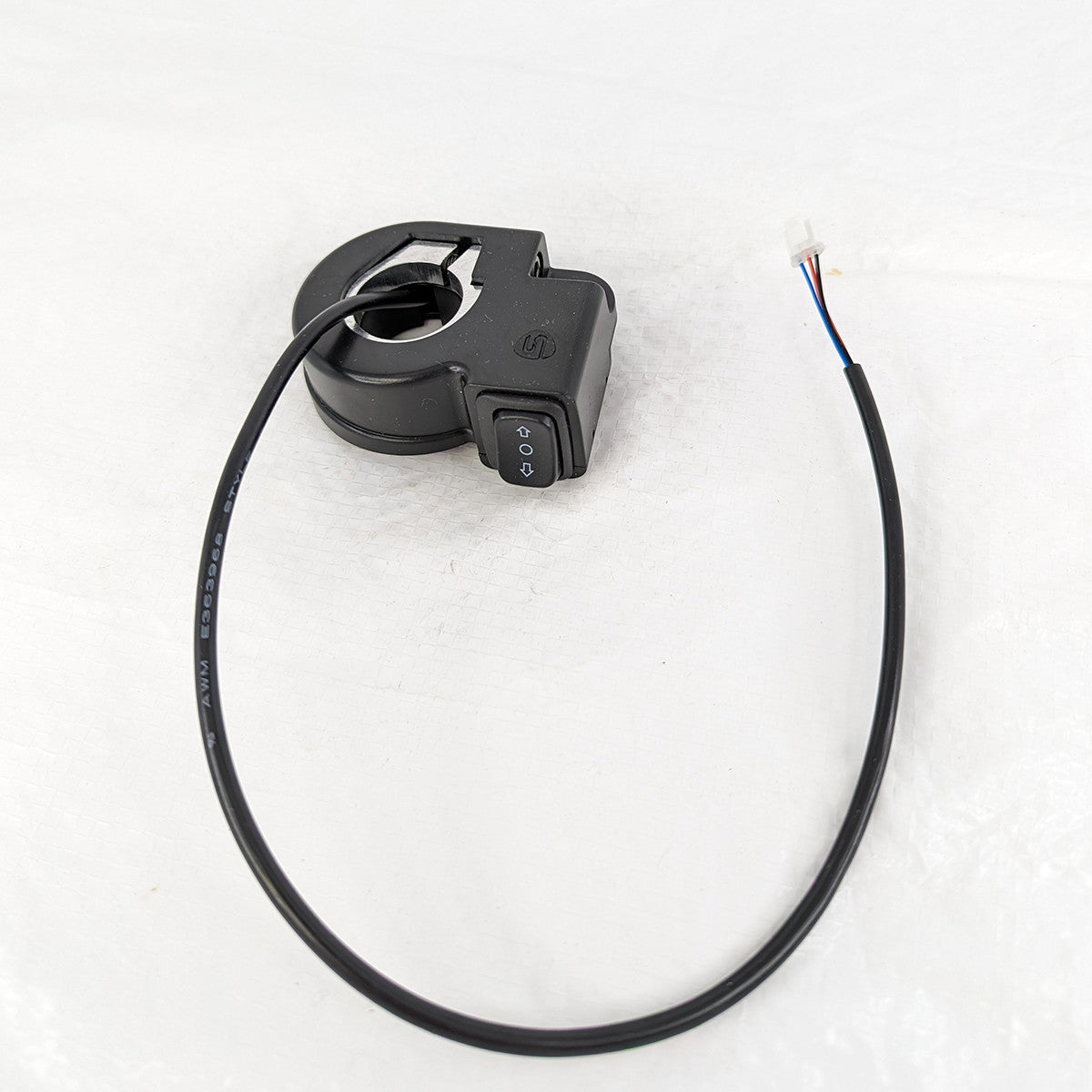 Sähköpotkulaudan vilkkukytkin