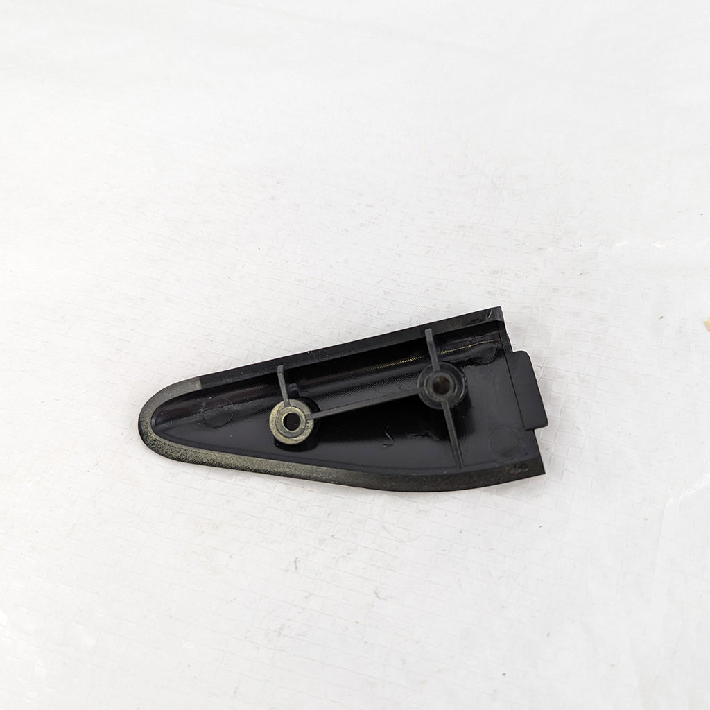 Sähköpotkulaudan rungon takamuovi