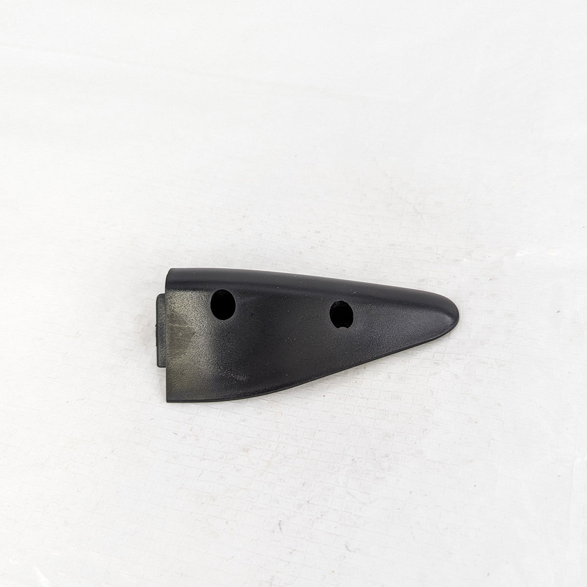 Sähköpotkulaudan rungon takamuovi