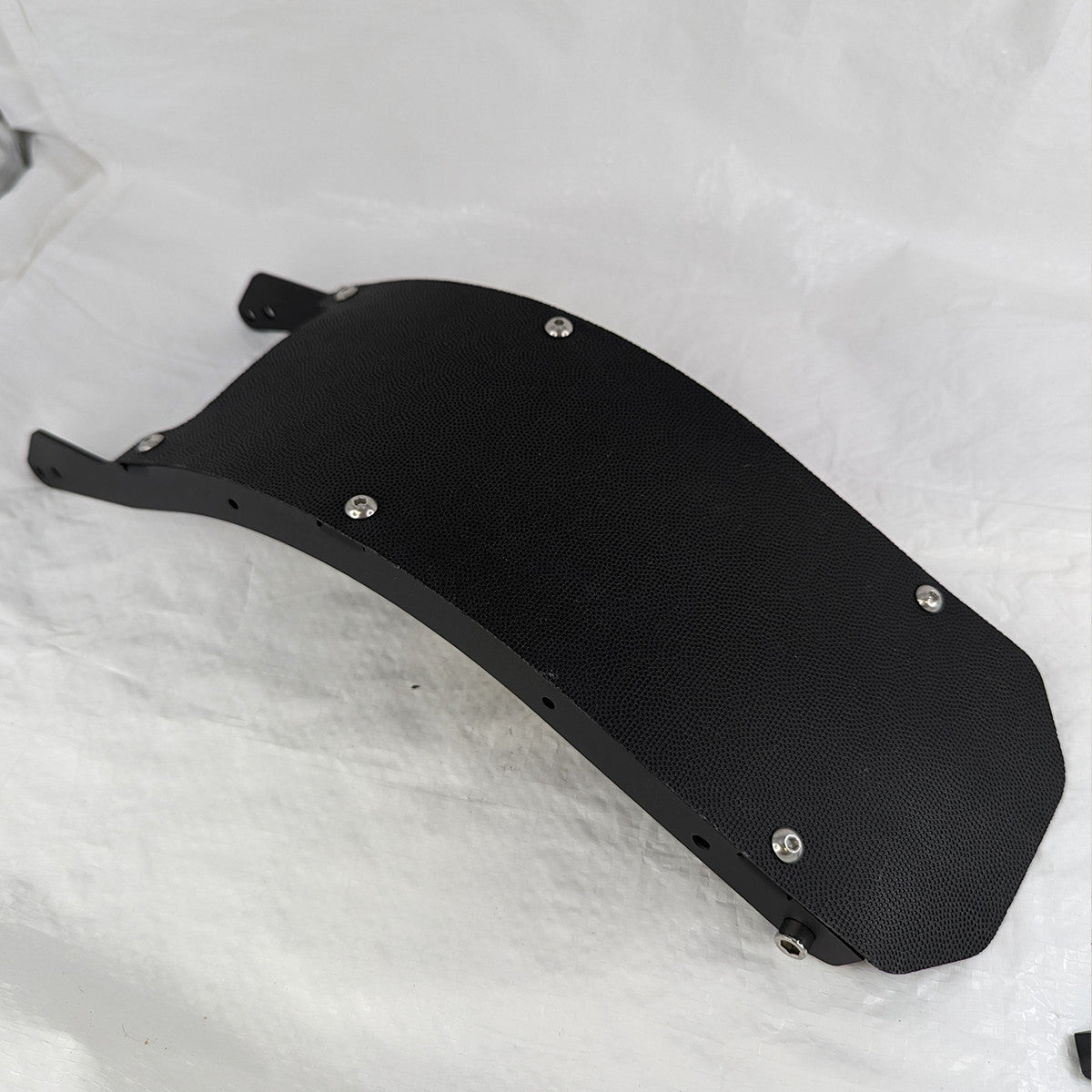 Sähköpotkulaudan takalokasuoja