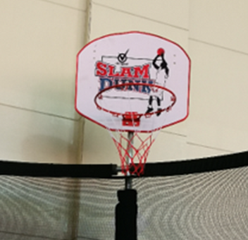 Basketkorg till studsmatta 60 x 40 cm – fästdon ingår, väderbeständiga material