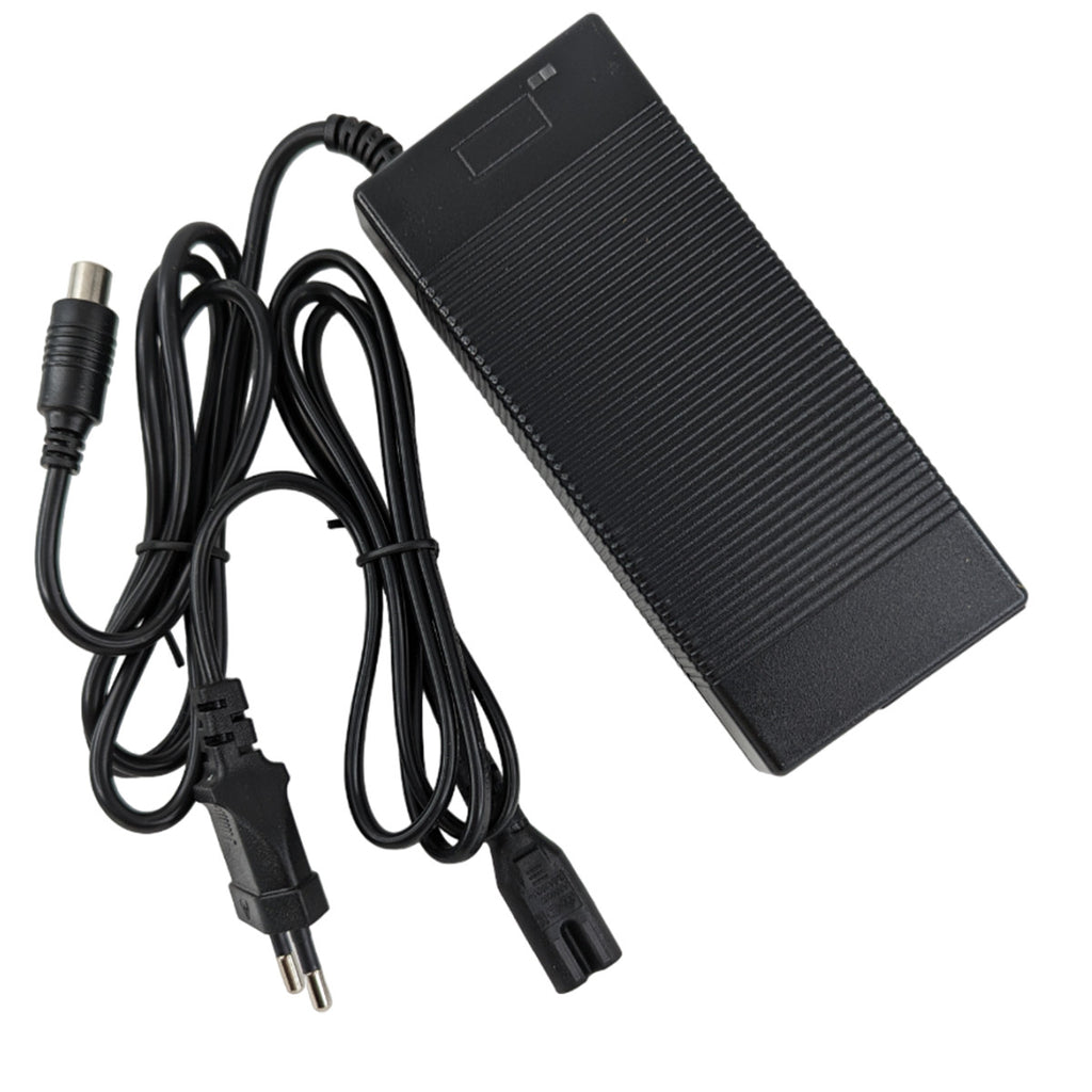 Sähköpotkulaudan laturi 36V