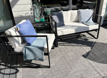 Trädgårdsstol med armstöd 70 x 75 cm – 10 cm stoppning, stålram, svart/ljusbeige