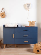 Sininen lipasto / vaipanvaihtopiste