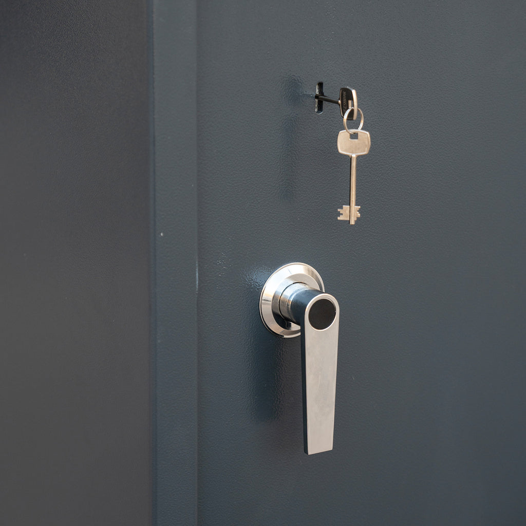 POHJOLAN URHEILUTARVIKE Asekaappi 30 Aseelle EN 14450, Harmaa, 170 x 75 x 65 cm