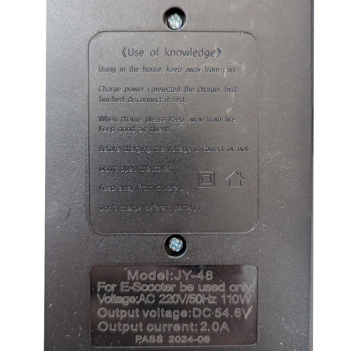 Laturi POHJOLA MOTORS Senioriskootteriin 1000W, 48V20AH