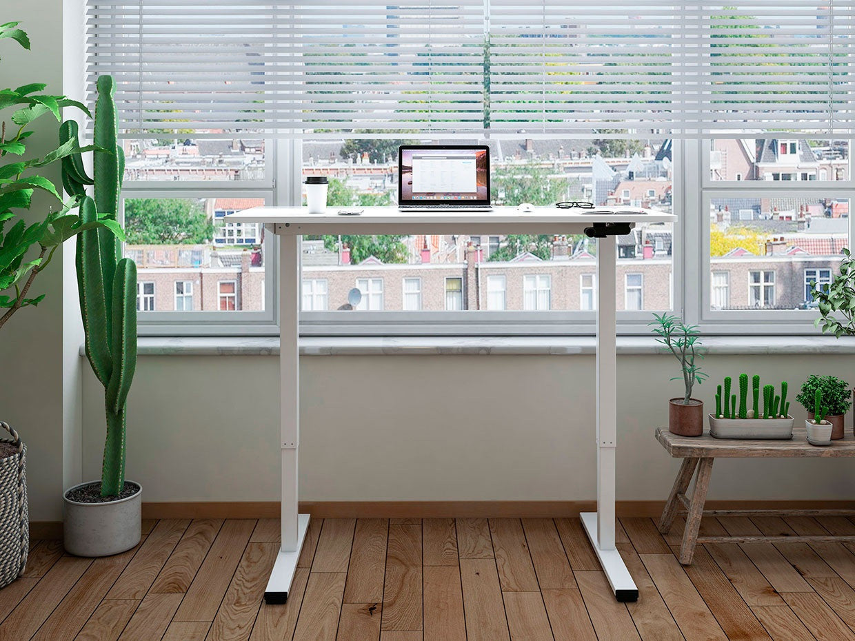 POHJOLA INDOOR Säätöpöytä +PLUS 120 x 60 cm Varustesetillä, Valkoinen