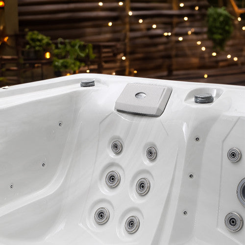 Pohjola Spa LUXUS Ulkoporeallas 215x215 cm, 55 suutinta, LED-valot, WIFI