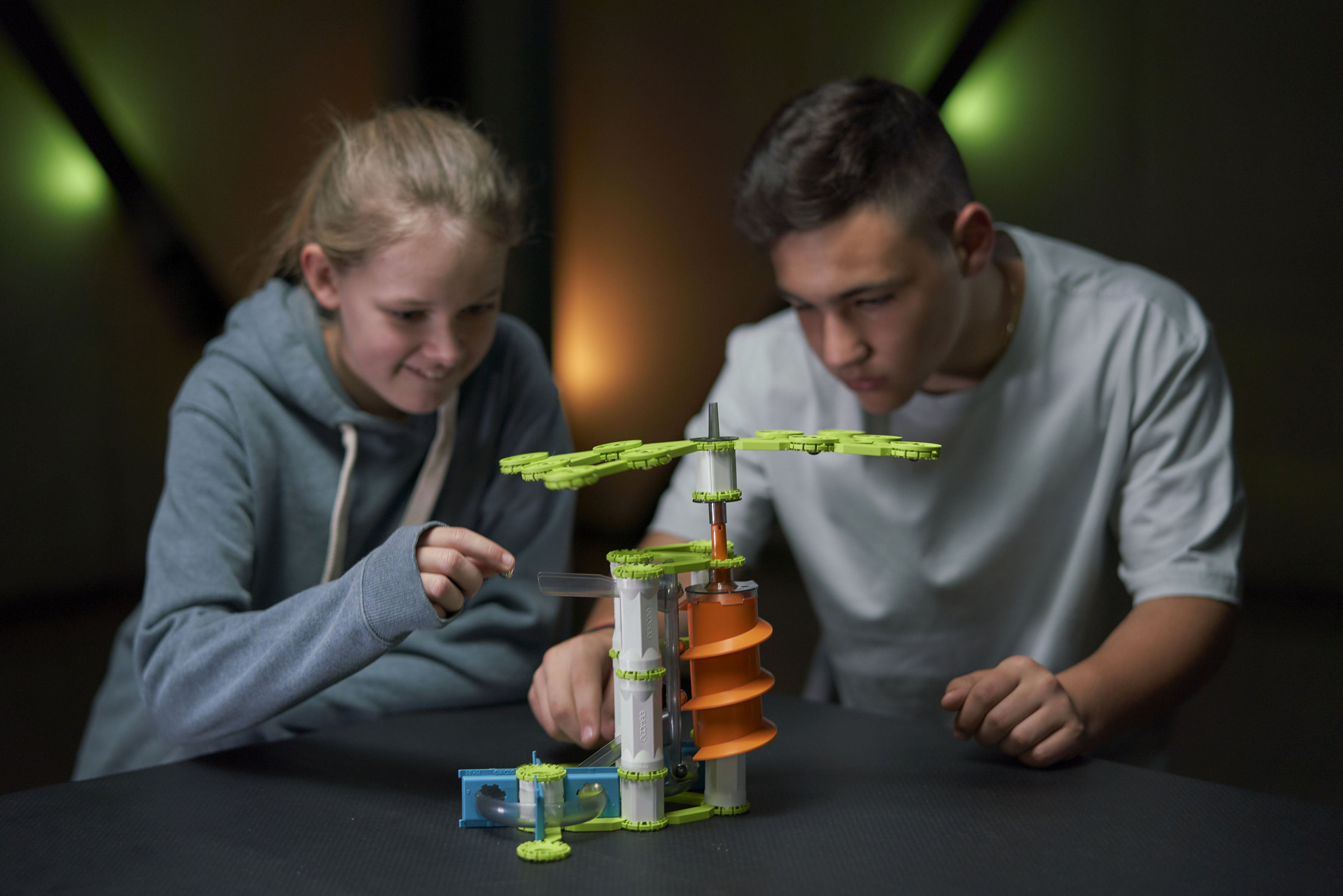 GEOMAG MECHANICS GRAVITY VERTIKAALI 183 OSAA