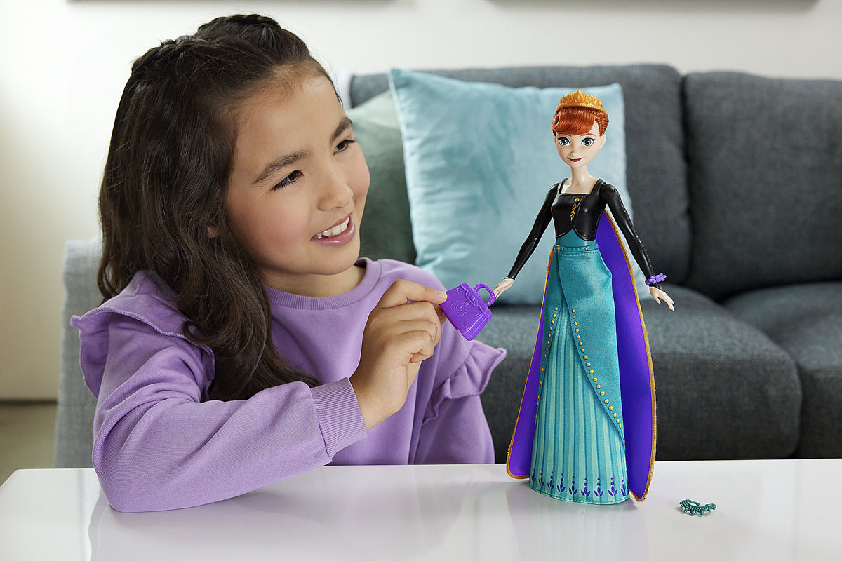 DISNEY FROZEN FASHION REVEAL ANNA