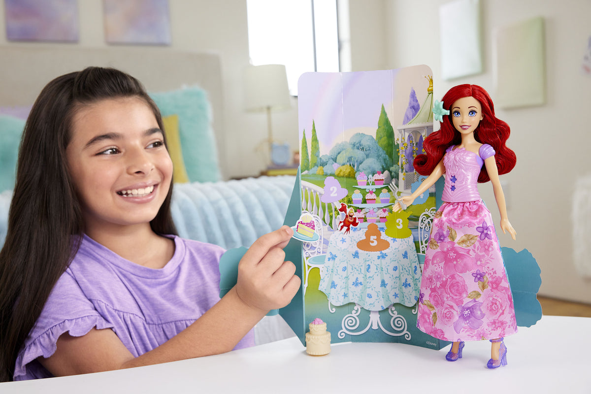 DISNEY PRINCESS FASHION REVEAL ARIEL
