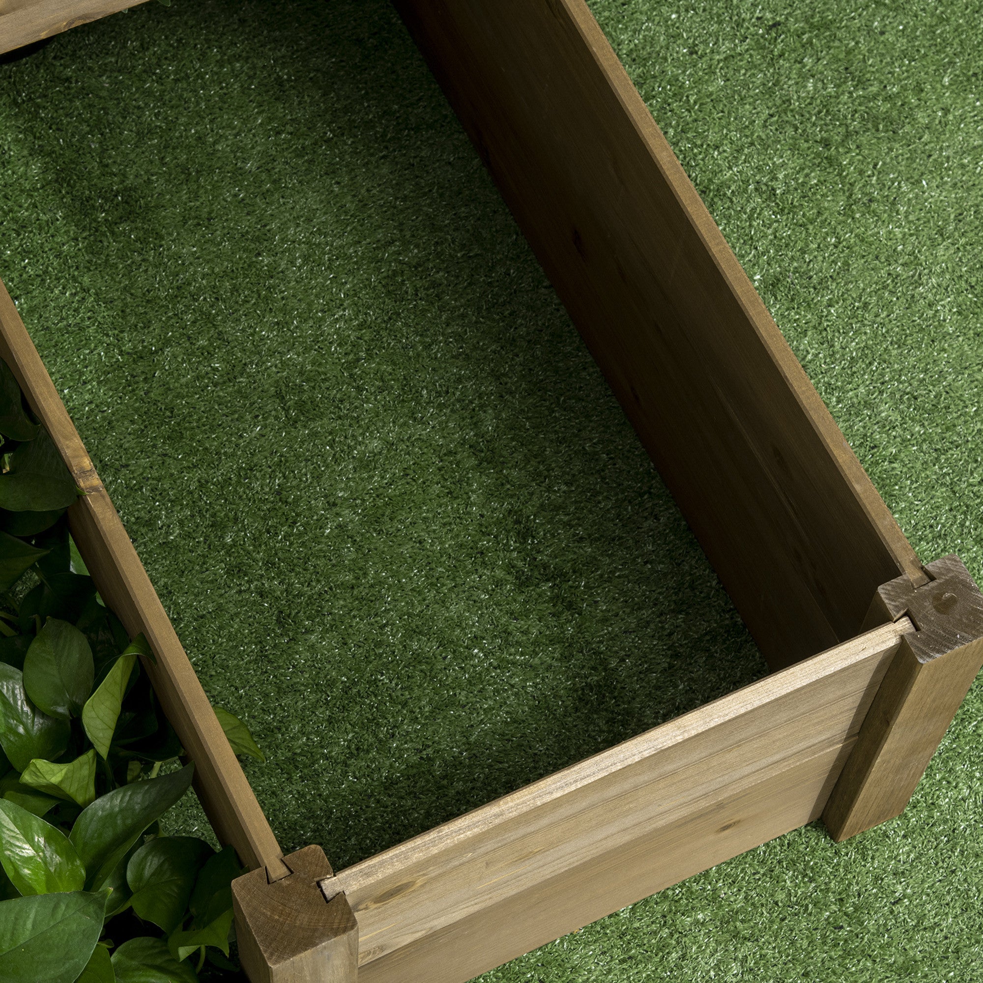 Kolmitasoinen Istutuslaatikko Kuusipuusta 122 x 122 x 51 cm Ruskea