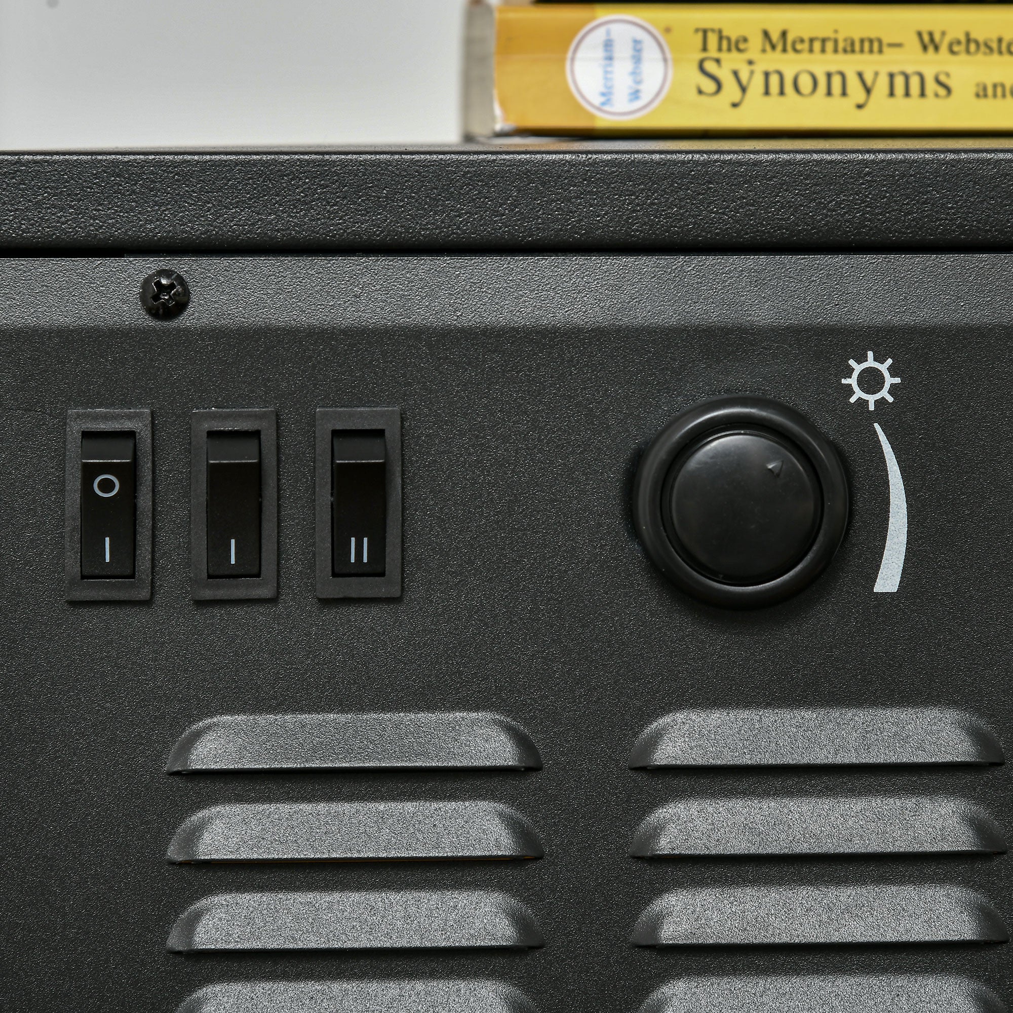 LED Sähkötakka, 1000/2000 W, 44.5 x 32 x 74 cm, Musta