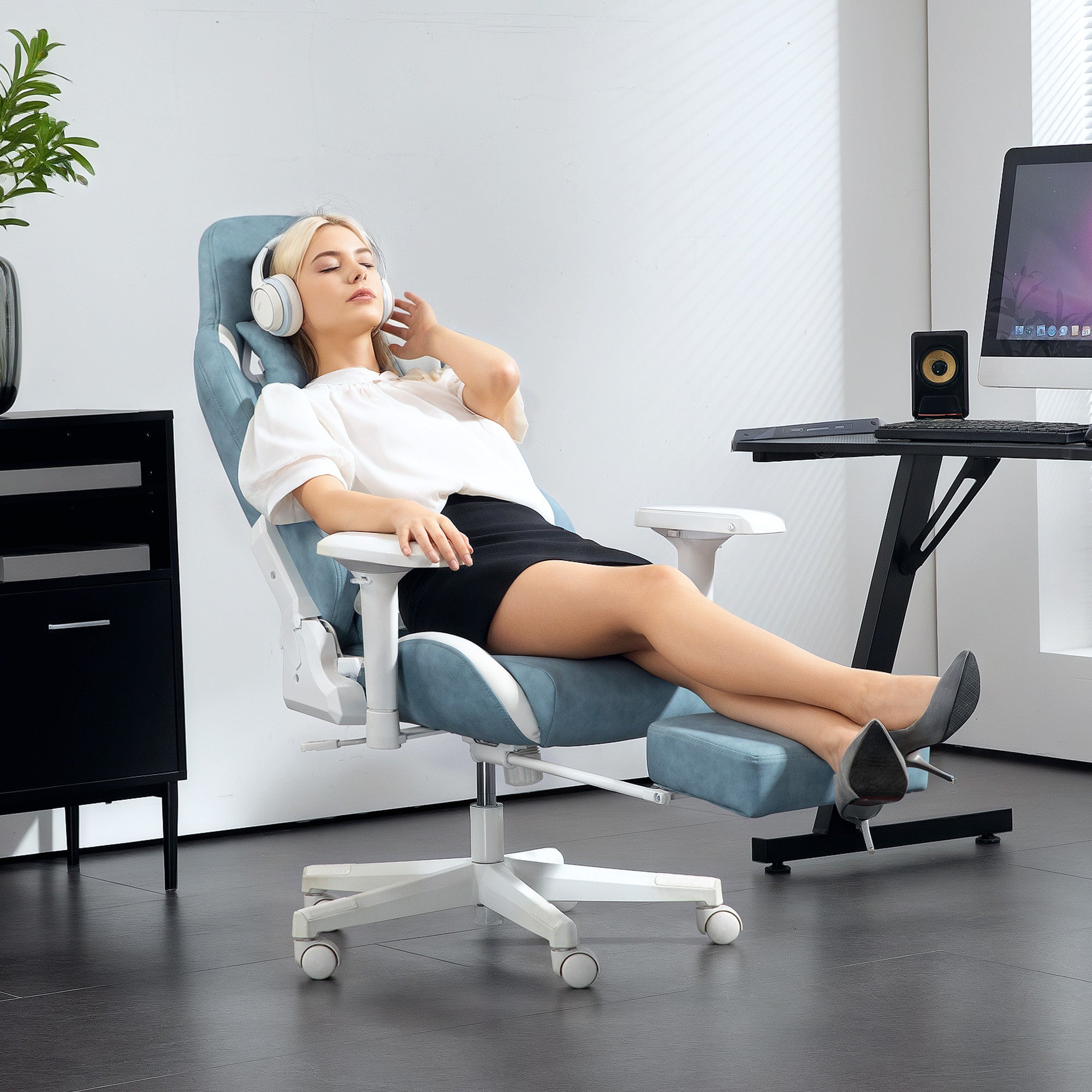 Pelituoli, Selkänojan Säätö Ja Jalkatuet, 74 x 73 x 120-129 cm, Sininen