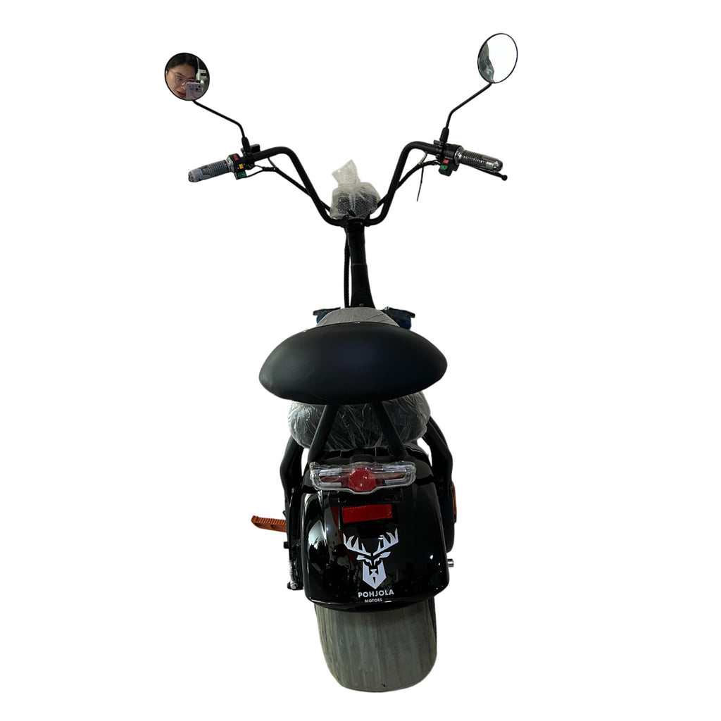 POHJOLA MOTORS Sähköskootteri Turbo 2000W, 25km/h, 20AH Tehoakulla, Musta