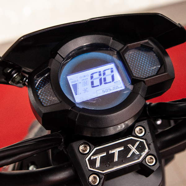 Kontio Motors e-Scooter 2.0 600W, 1.0kWh Lyijyakulla, Musta