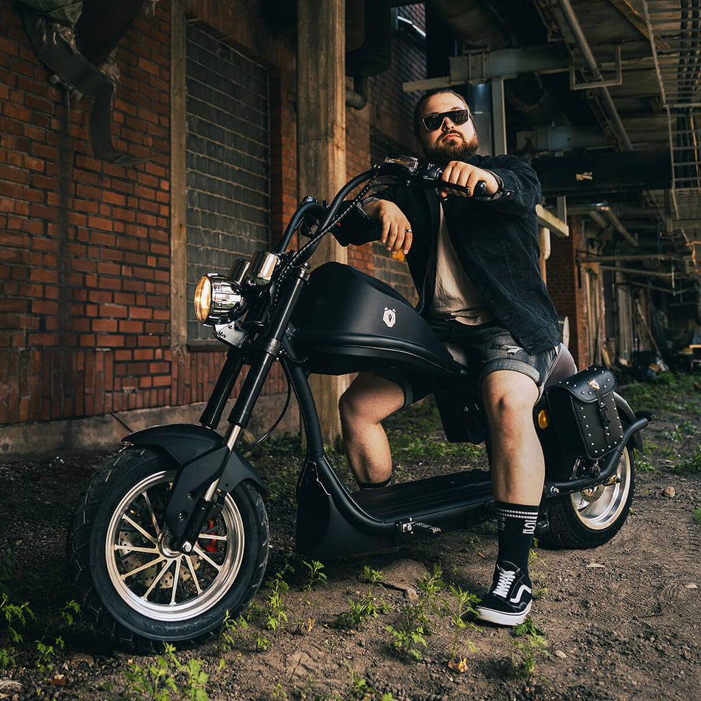 Kontio Kruiser Heritage 1000W, 0,7kWh Lithium Akku, Musta