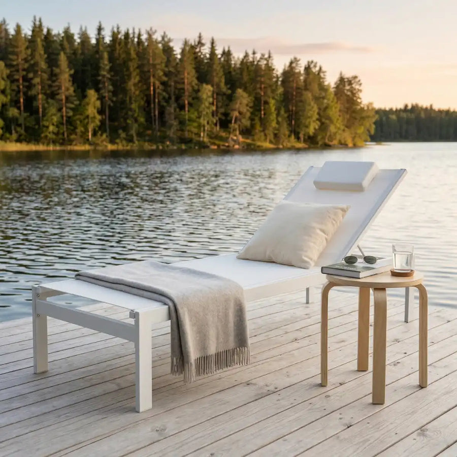 Aurinkotuoli 195 x 65 x 35 cm – alumiinirunko, textilene-kangas, niskatyyny, valkoinen