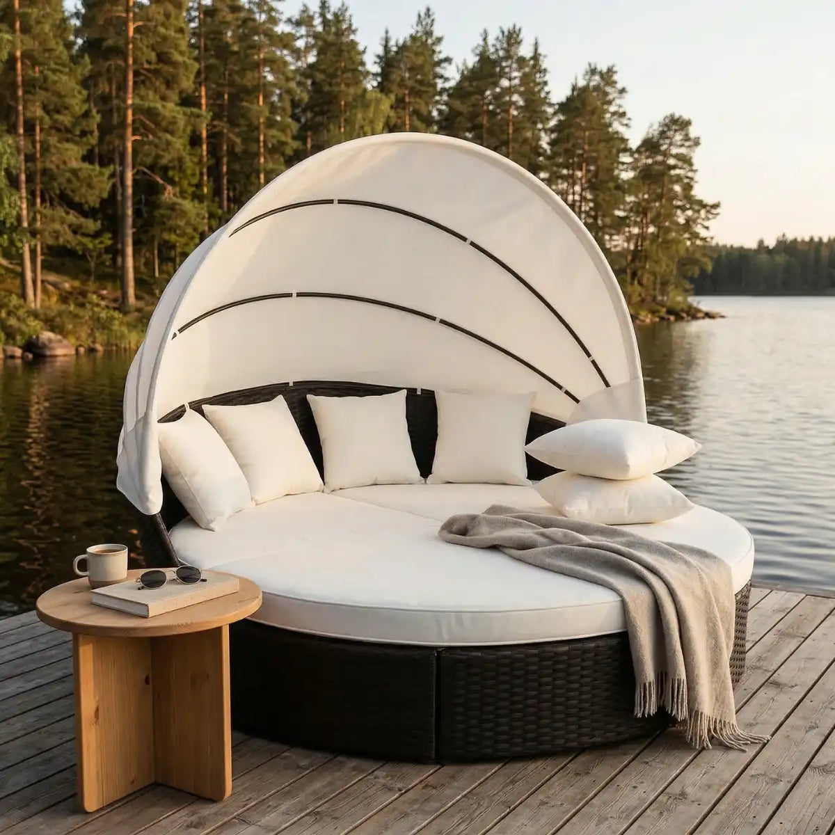 Solstol 200 cm – 3-delad, polyrotting, 8 cm stoppning, svart/beige