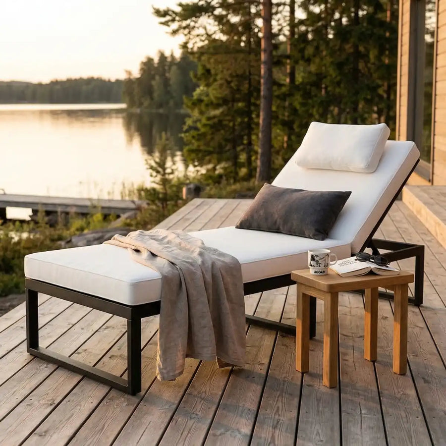 Solstol 200 cm – justerbart ryggstöd, 10 cm stoppning, stålram, svart/beige