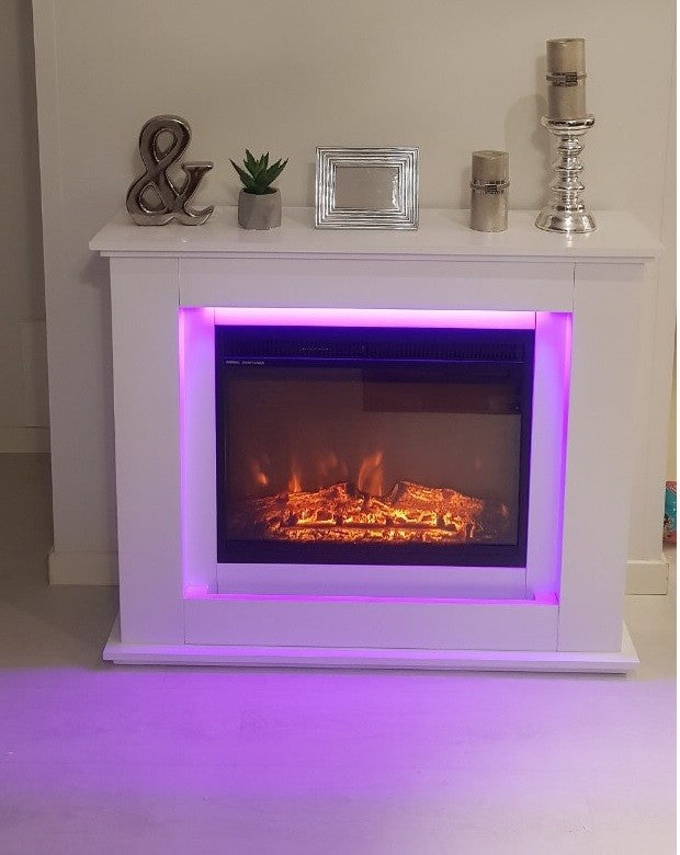 Sähkötakka Genova 750/1500W – 100 x 28 x 82,5 cm, LED-liekki, valkoinen