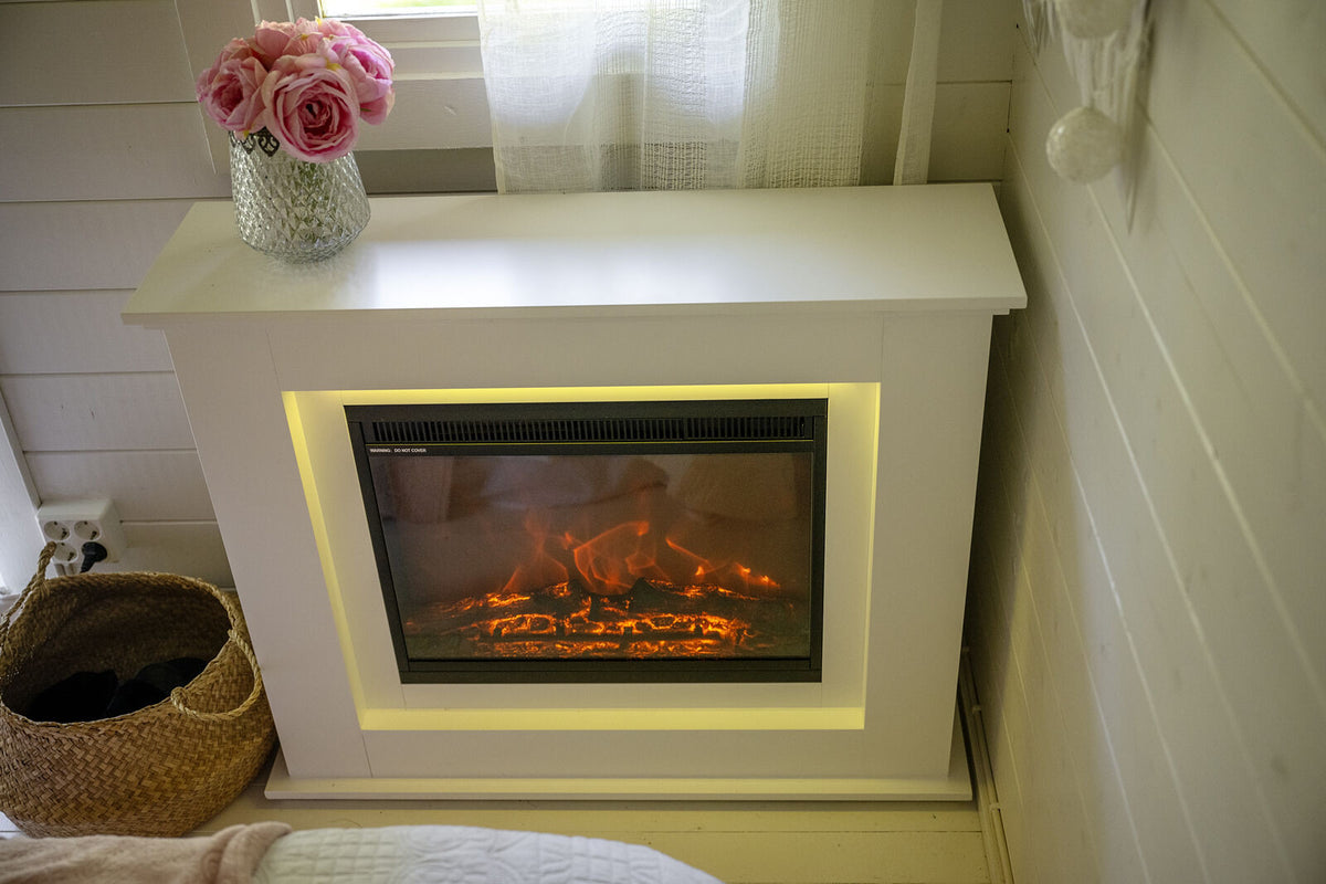 Sähkötakka Genova 750/1500W – 100 x 28 x 82,5 cm, LED-liekki, valkoinen