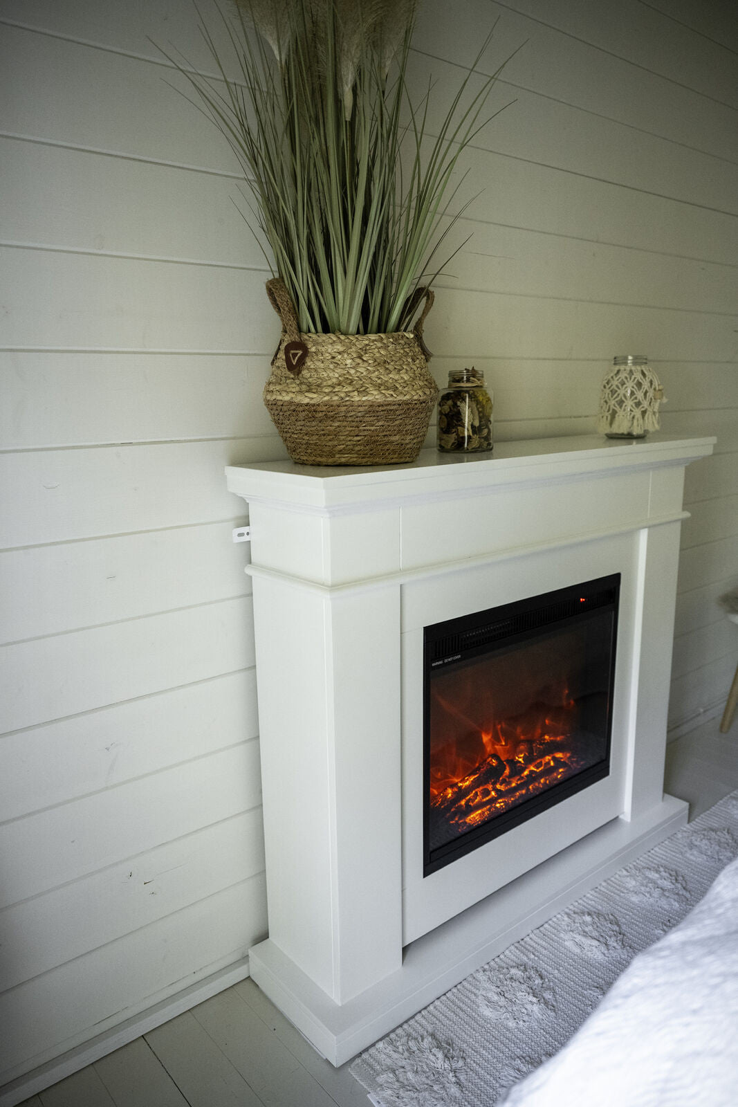 Sähkötakka Solaro 750/1500W – 109 x 26 x 94 cm, ajastin, valkoinen