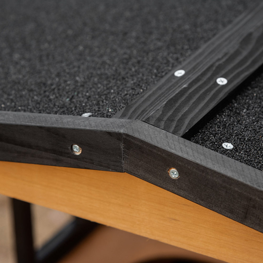 Nelikerroksinen kissatalo ulko- ja sisäkäyttöön – säänkestävä kuusipuinen kissamaja hiekkalaatikolla