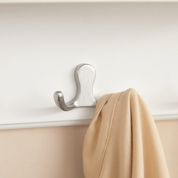 SONGMICS Vit väggkrokställning – 4 dubbla krokar, MDF- och metallkonstruktion, dekorativ hylla, 40 x 10,5 x 10,5 cm
